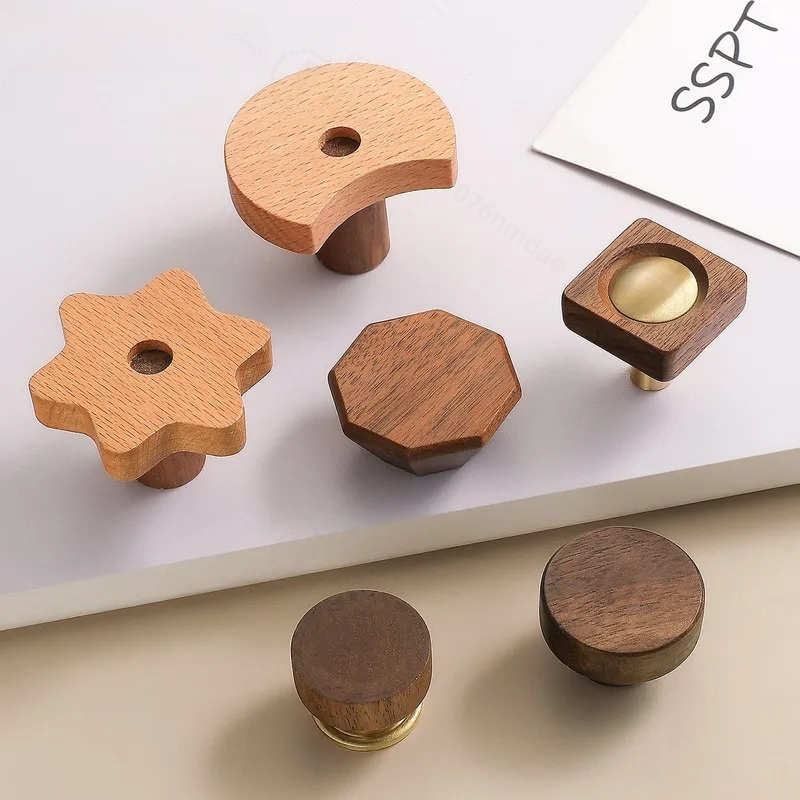 Medieval Brass Single Hole Cab - đánh giá và giá Cabinet Knob Round